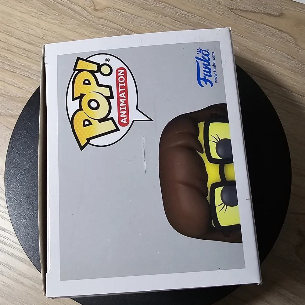 Funko Pop Animation Tweety Bird as Velma Dinkley #1243 NWT - Picture 6 of 7